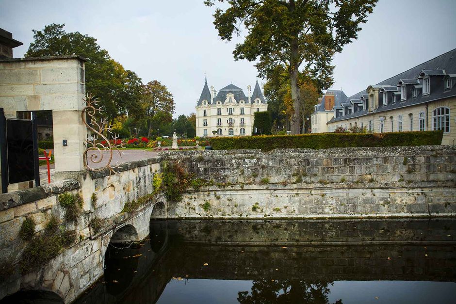 Parc de Chilly-Mazarin - Agrandir l'image, .JPG 192Ko (fenêtre modale)